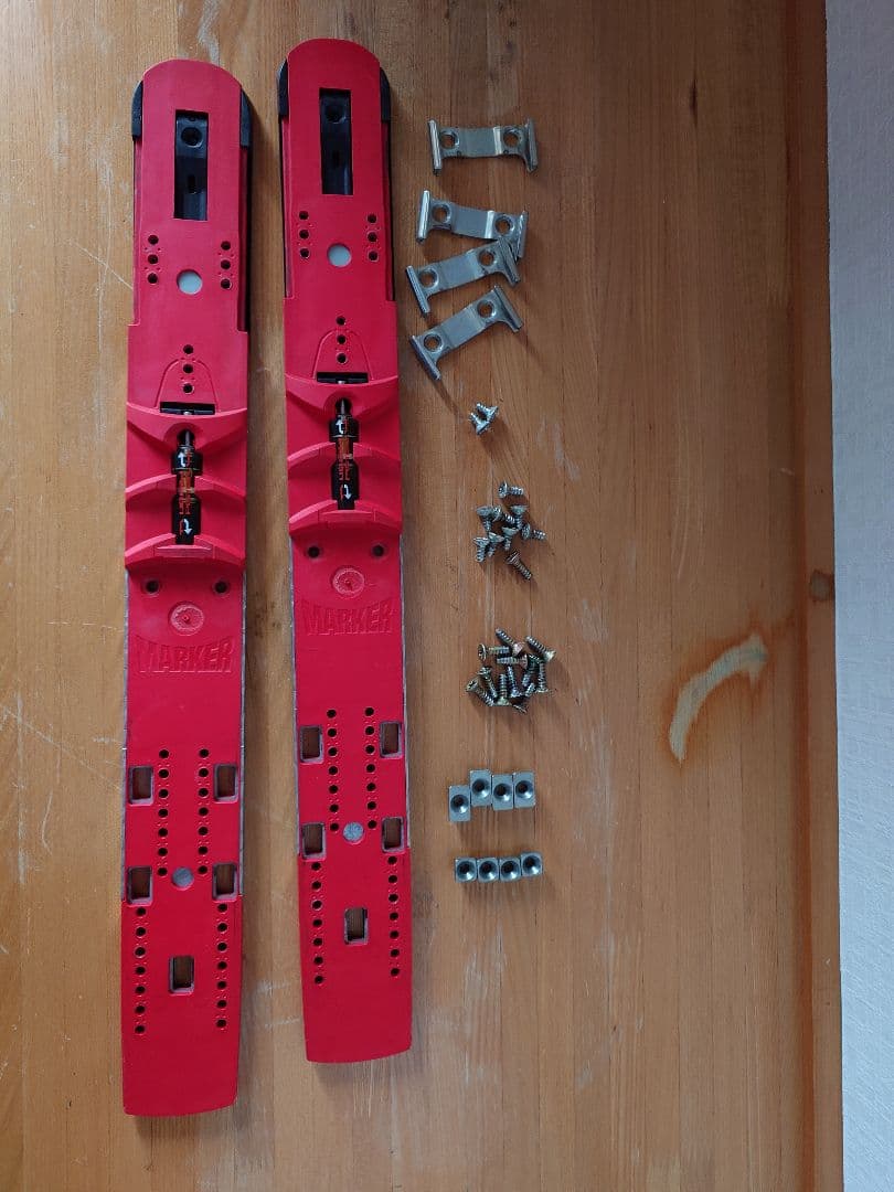 MARKER マーカー ピストンコントロールプレート 10mm レッド/ブラック