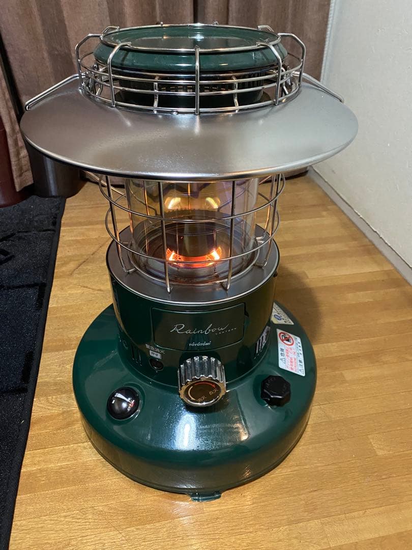 レインボーストーブ グリーン 足元を虹色に照らすトヨトミのレインボーストーブをご紹介します