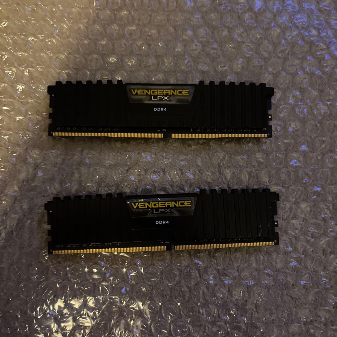 CORSAIR DDR4 メモリモジュール 8GB×2枚キット - メルカリ