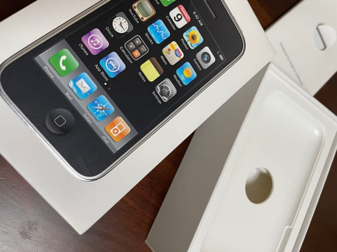 超美品】初代iPhone 3G 16GB ホワイトモデル - メルカリ