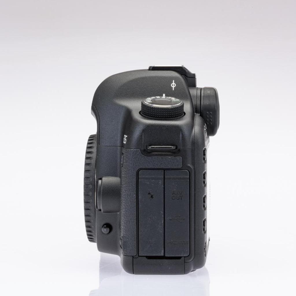 激レア！ショット数僅か734 極上動作品！ Canon 5DMARKⅡ付属品多数
