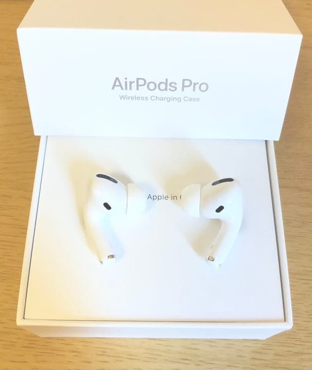 AirPods Pro エアーポッズプロ 本体 セット イヤフォン＋充電ケース