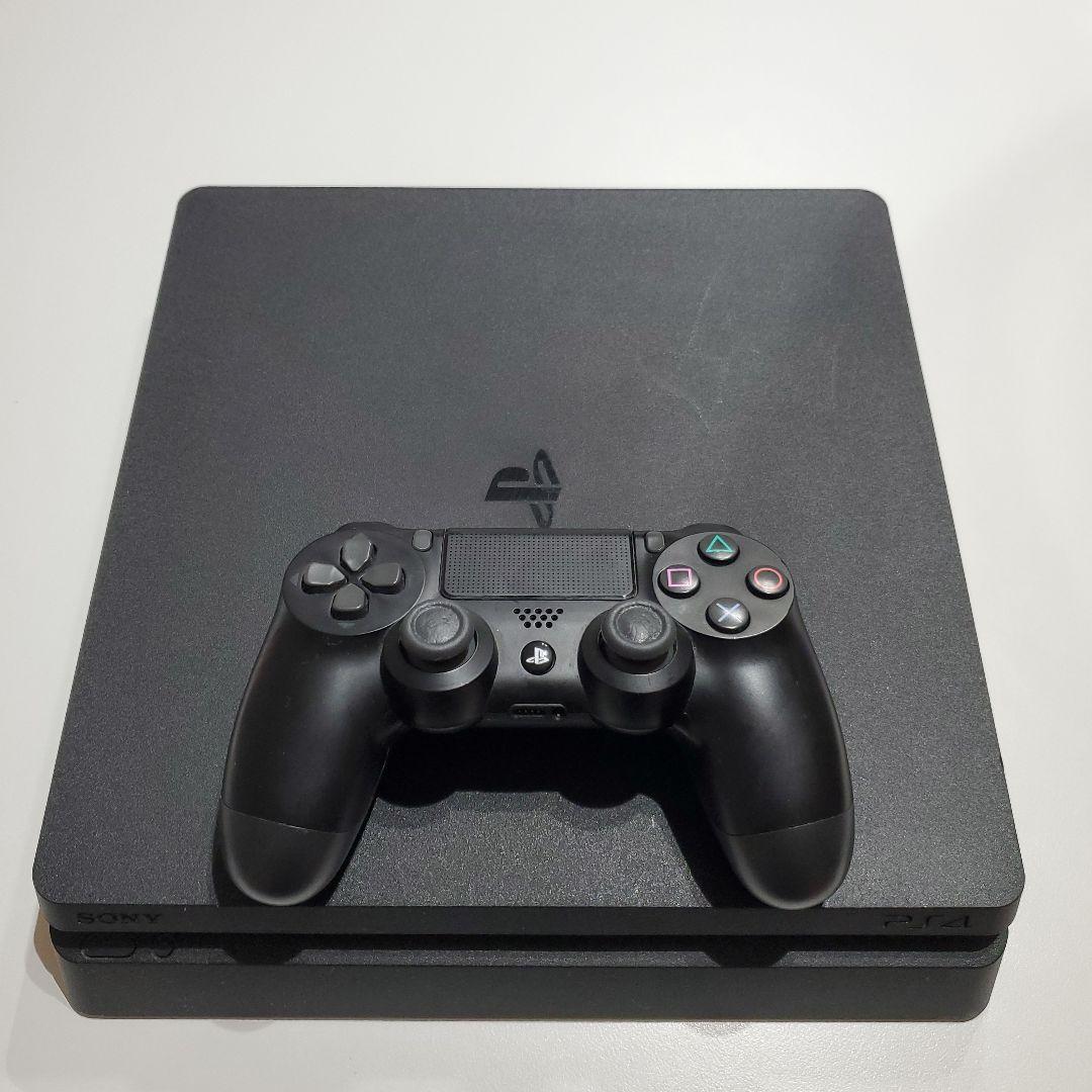 PlayStation®4 Pro ジェット・ブラック 1TB CUH-710… ジェット