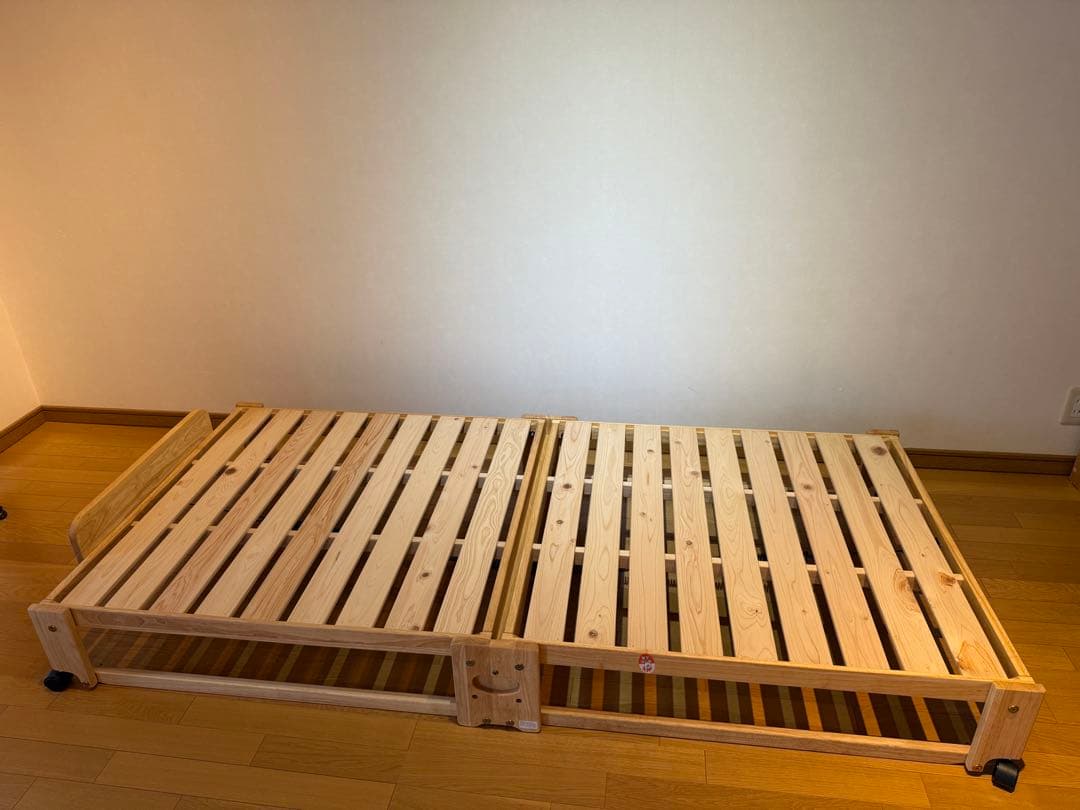 折りたたみ式ひのきすのこベッド　ライトブラウン　シングルサイズ　日本製 日本製 折りたたみひのきすのこベッド シングルベッド ロータイプ 檜