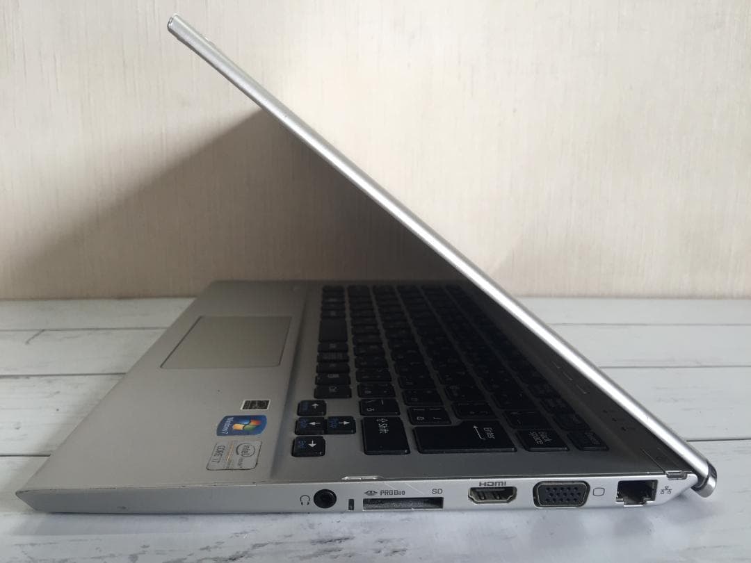 SONY VAIOSVT1311AJ 13.3型/8G/Office/Win 2 - メルカリ