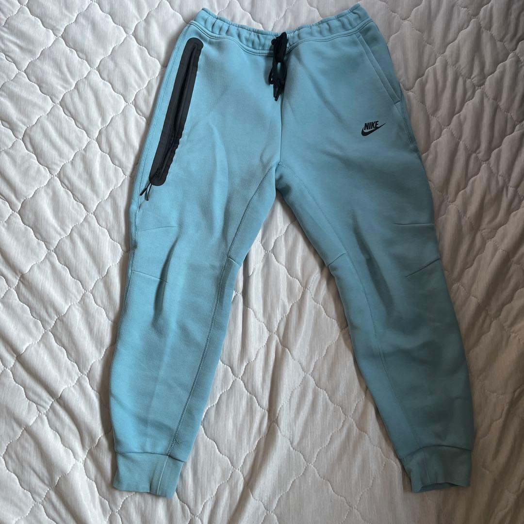 ナイキ テックフリース スウェットズボン ティファニーブルー - メルカリ