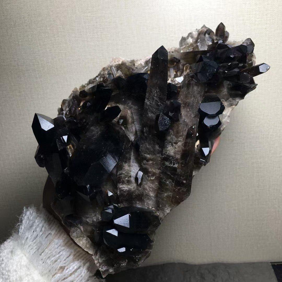 約AAAAAA級魔除け天然モリオン(黒水晶）クラスターB0304/YS/690A