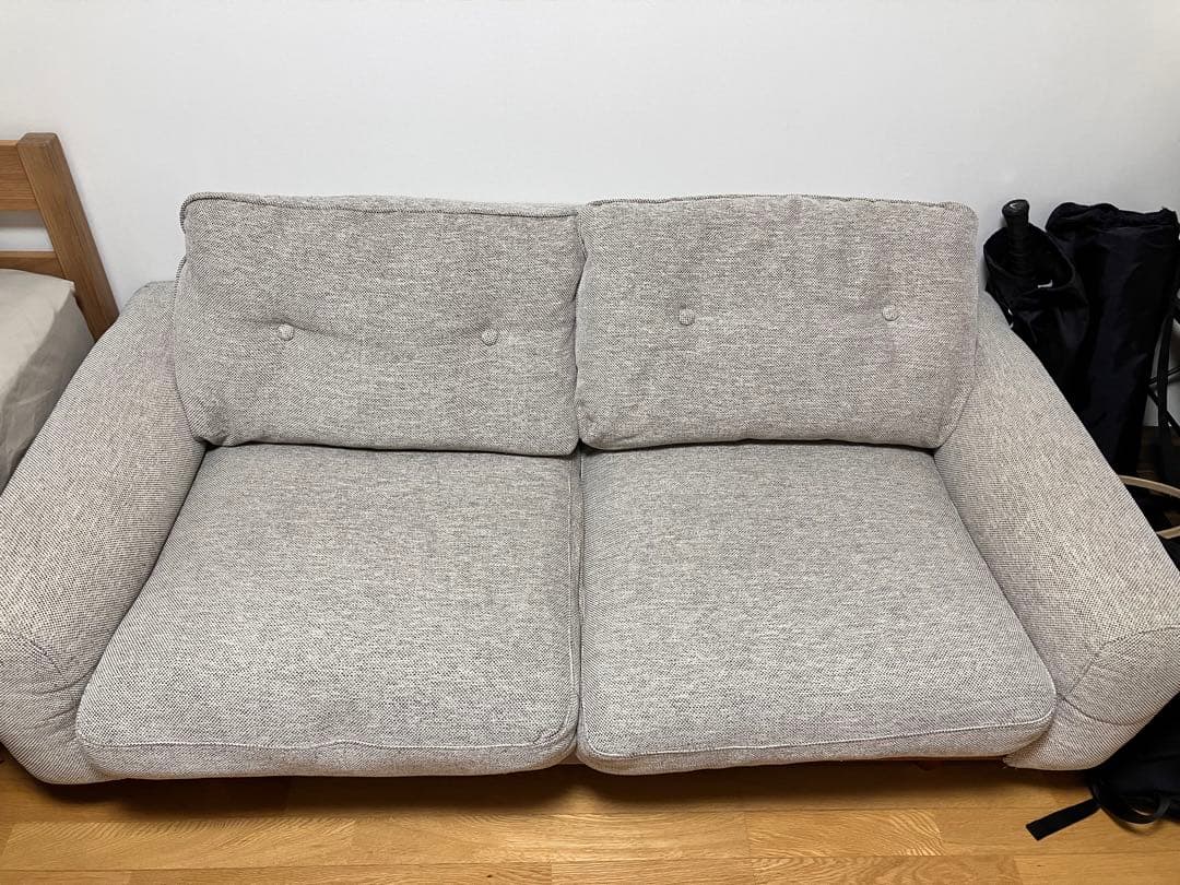 unicoの2.5人掛けBETHAN(べサン)ソファー - メルカリ