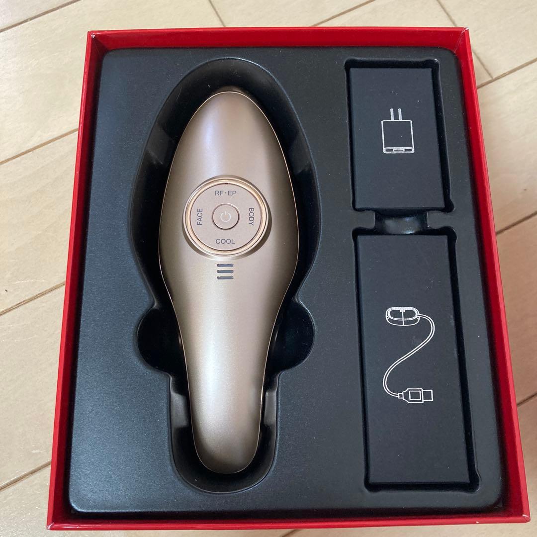 Eclat ME LA BOUM 美顔器 - メルカリ