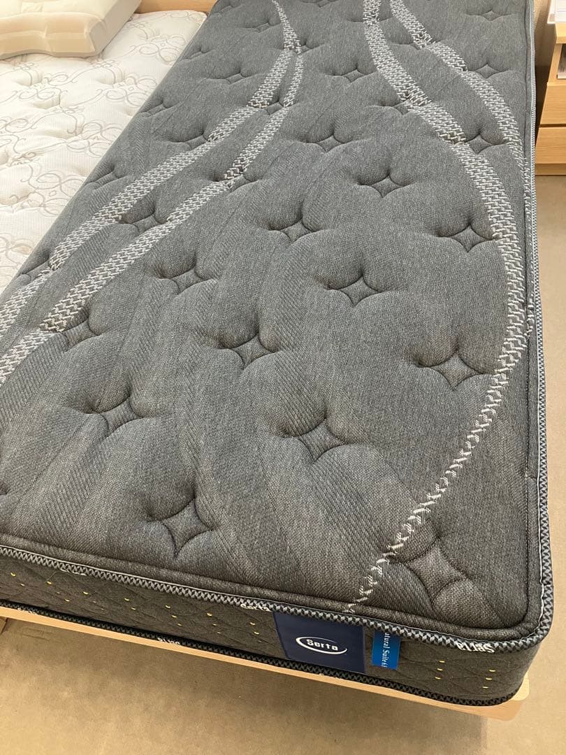 Serta Natural Suite 6.8 シングルマットレス 展示品 - メルカリ