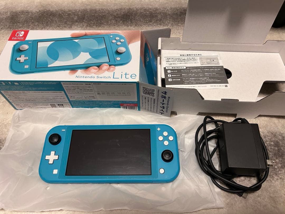 Nintendo Switch Lite 青色 充電器・箱付き - メルカリ