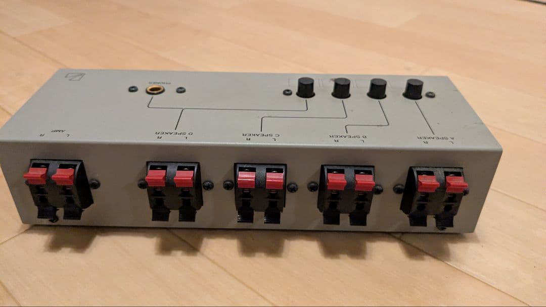 □Luxman スピーカーセレクター AS-5III 動作品 - メルカリ