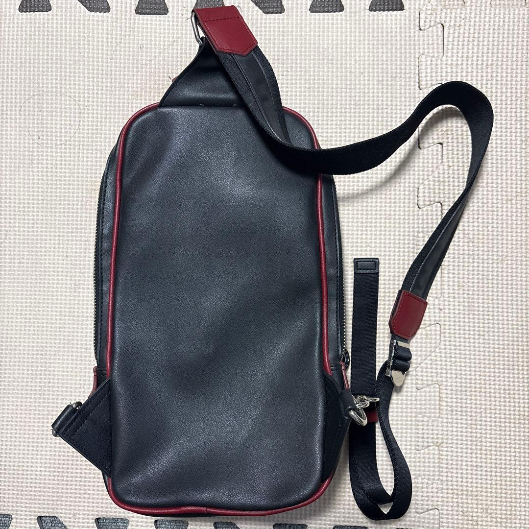 CASTELBAJAC ボディバッグ ネイビー/レッド - メルカリ