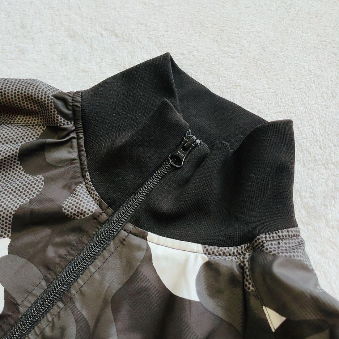 極美品 パーリーゲイツ 近年 蓄熱裏地 ジャケット ブラック カモ柄