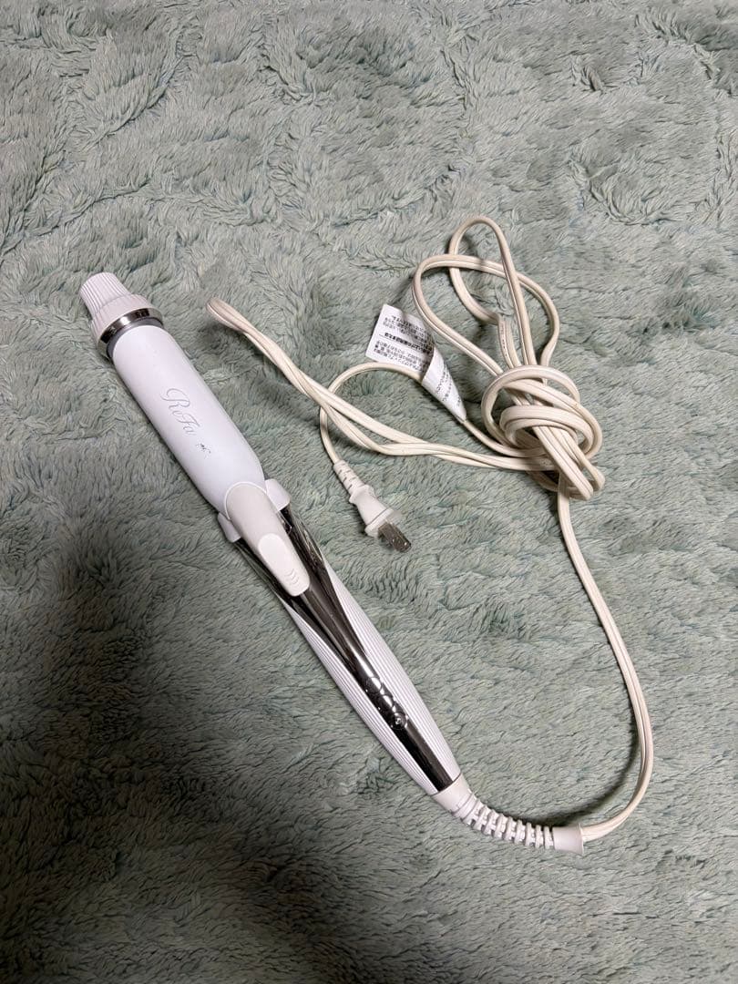 ReFa ヘアアイロン カールアイロン　ホワイト　32mm 2023年製モデル リファ ビューテックカールアイロン | 32mm ReFa | LIPS SHOPPING