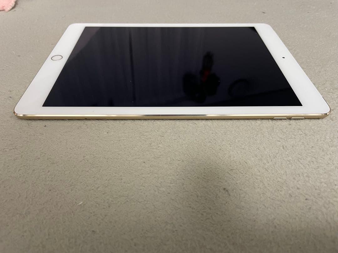 iPad Air 2 16GB ゴールド - メルカリ