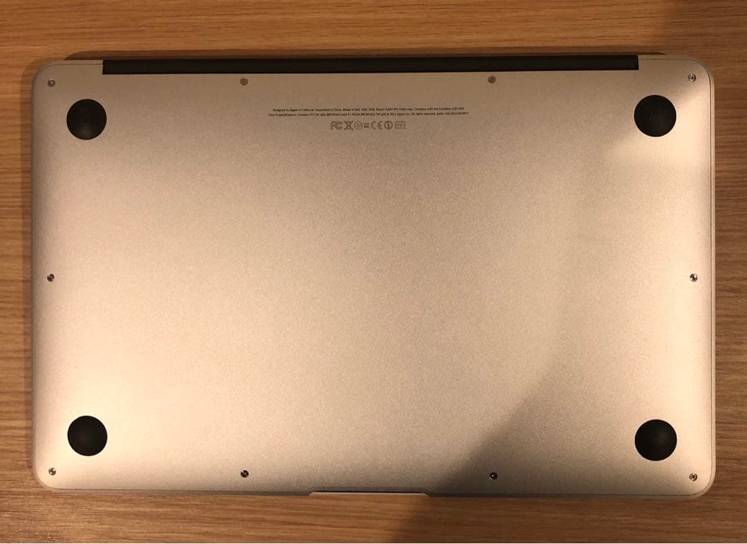 美品】MacBook air 11-inch Mid 2012 充電回数：95 - メルカリ