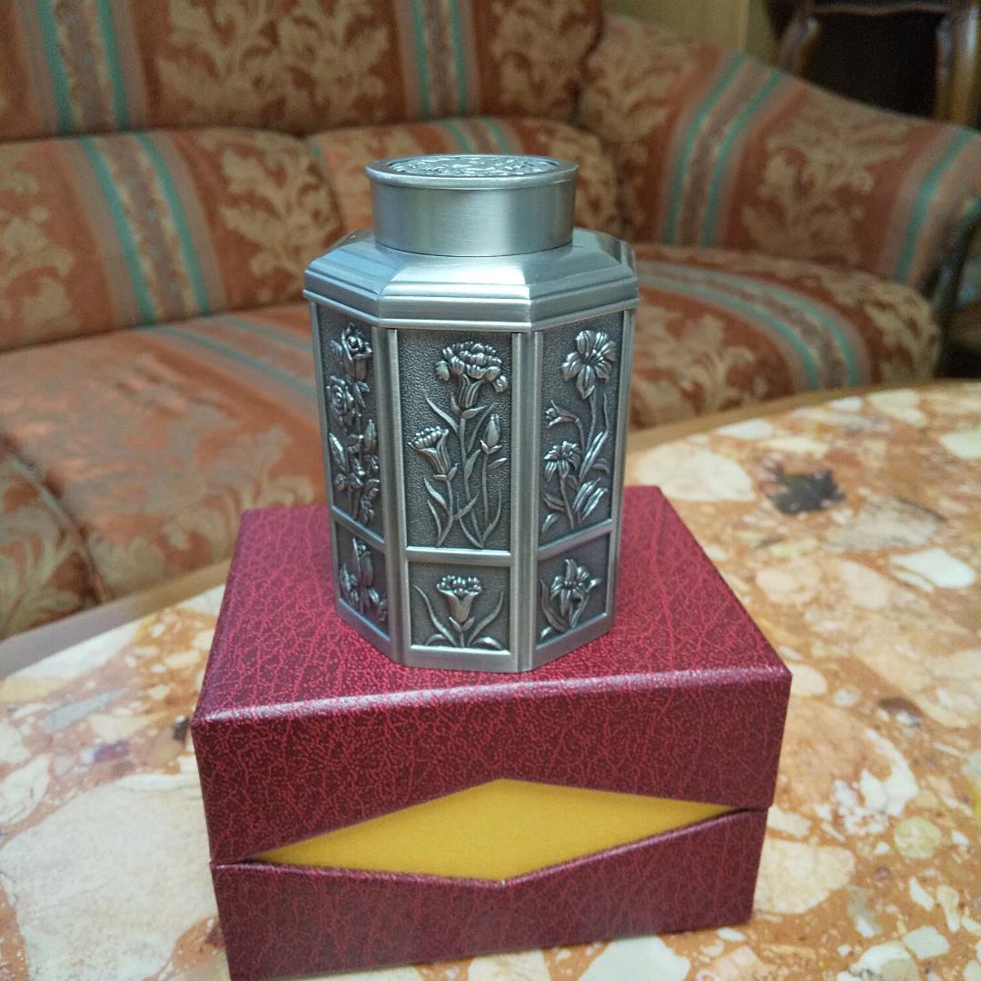 新品未使用 中国 茶葉入れ 鉄瓶 花 楽天市場】工芸茶 お花のつぼみとティーポット カーネーション茶 1400
