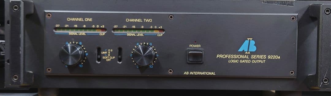 □【希少】AB INTERNATIONAL 9220Aパワーアンプ - メルカリ