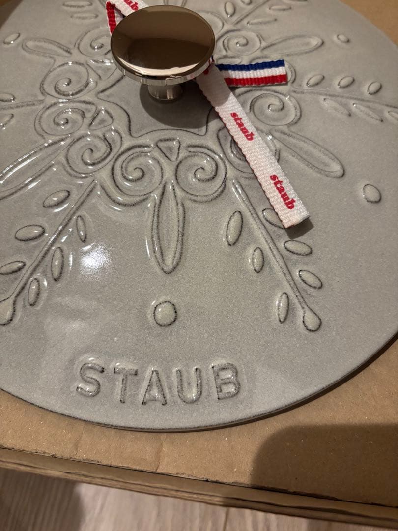 STAUB スノーフレーク XL カンパーニュ - メルカリ