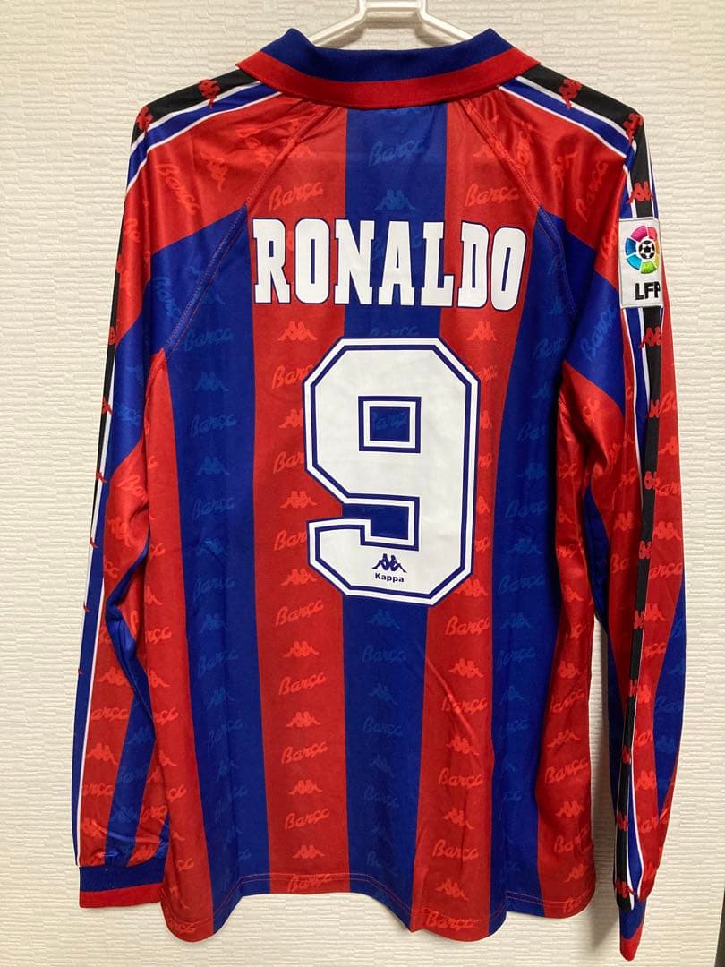 96-97 バルセロナ ロナウド ユニフォーム（H） ロナウド直筆サイン入りバルセロナ96/97復刻版アウェイユニフォーム