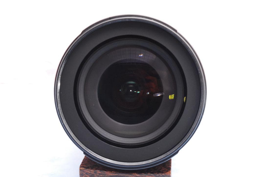 Nikon AF-S DX 18-105mm f3.5-5.6 VR★極美品