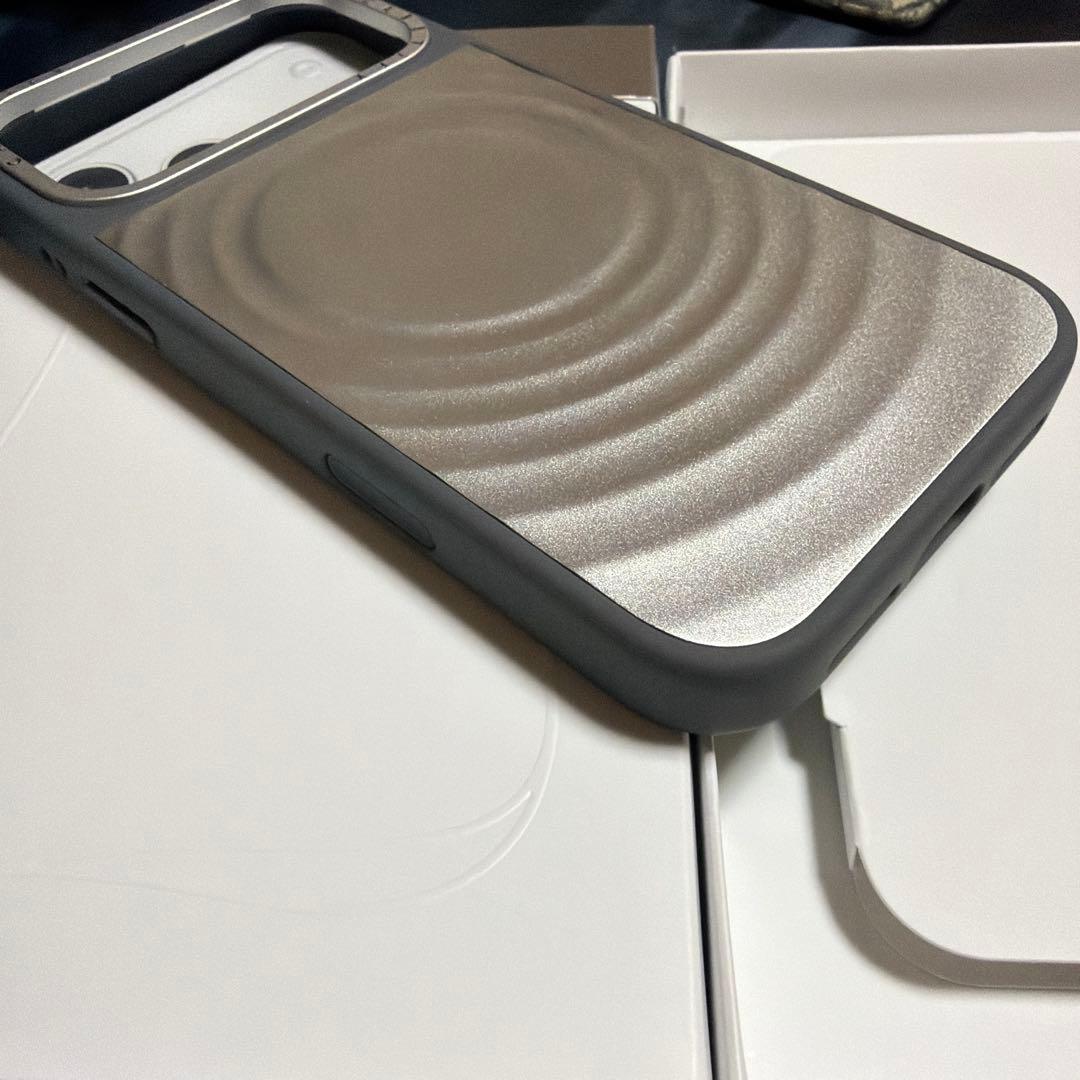 CASETiFYメタルウェーブケース iPhone17promax - メルカリ