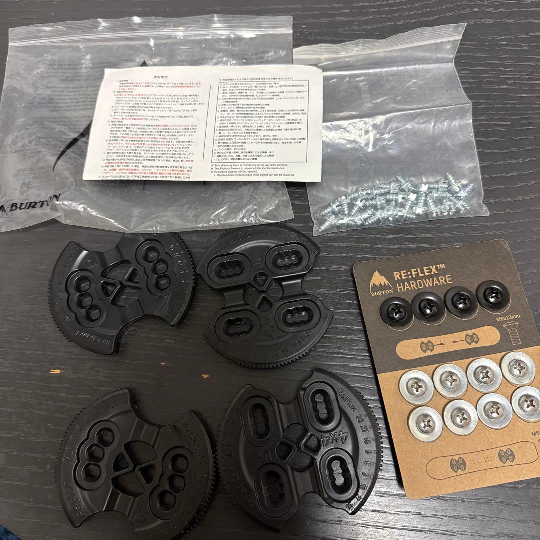 19 BURTON Retro collection clutch (M) - メルカリ