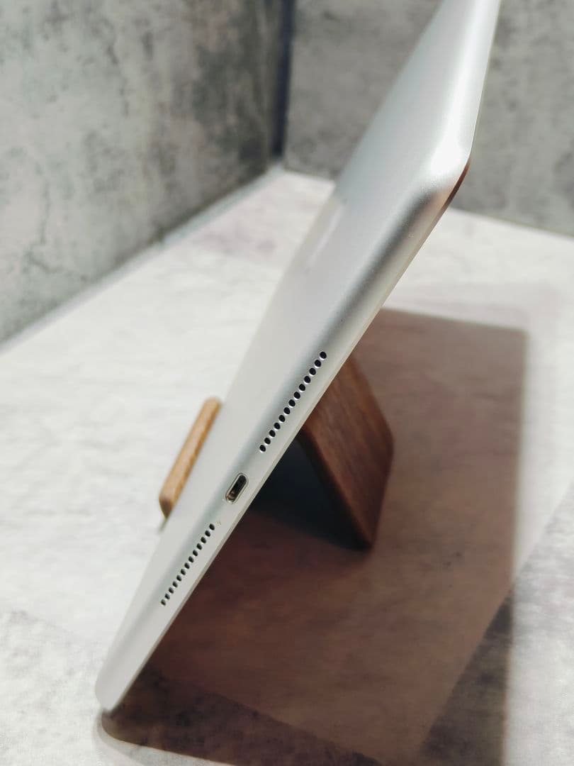 iPad 第9世代 64GB バッテリー良好 タブレット 713