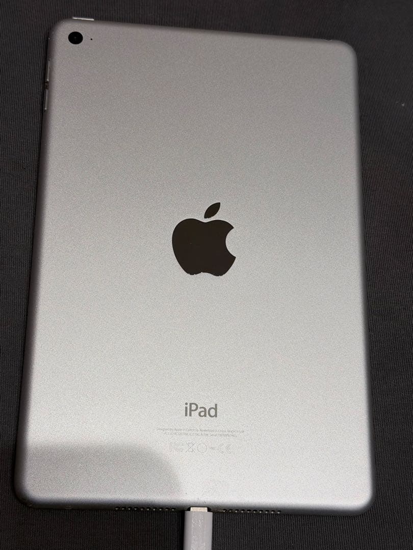 15000円　iPad mini 4 第4世代　 Wi-Fiモデル　64GB Apple iPad mini 4 Wi-Fiモデル 64GB MK9H2J/A [シルバー] 価格比較