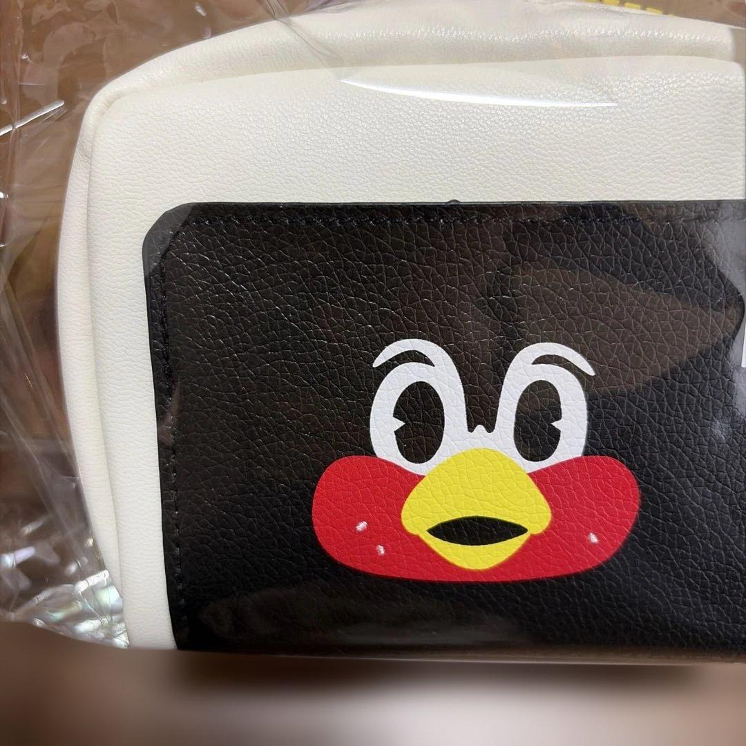 新品未開封 沖縄 ヤクルト ポーチ キャンプ 浦添限定 - メルカリ