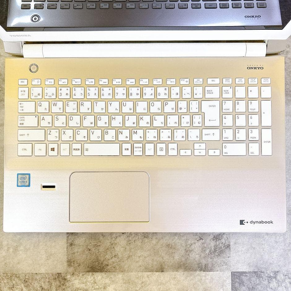 SSDで快適✨おしゃれゴールド❣ブルーレイ フルHD カメラ付 薄型 Win11