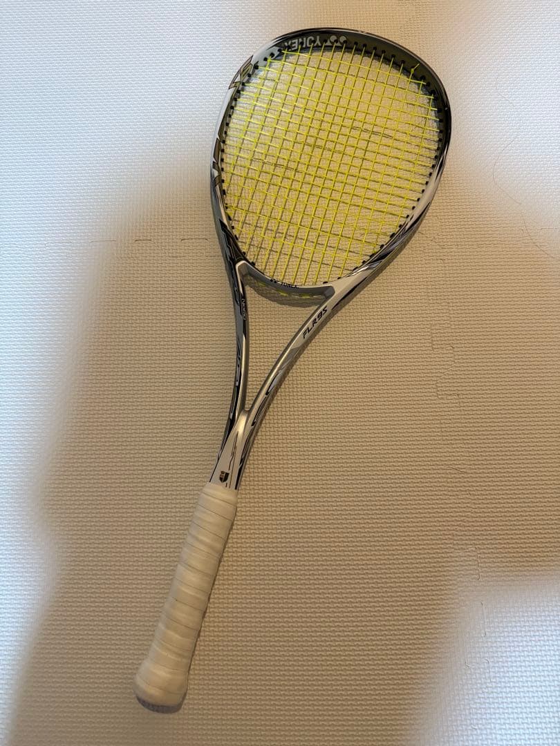 値下げ交渉可　ヨネックス ソフトテニスラケット　Fレーザー9s YONEX（ヨネックス） ソフトテニスラケット F-LASER 9S ガット加工費