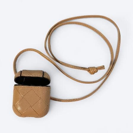 BOTTEGA VENETA 本革イントレ AirPodsケース ベージュ - メルカリ