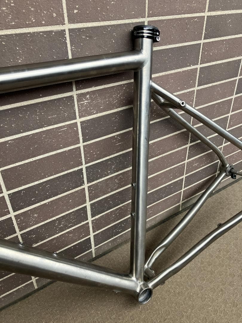 直接取引限定】チタンフレーム グラベルバイク フラットバー サイズ52