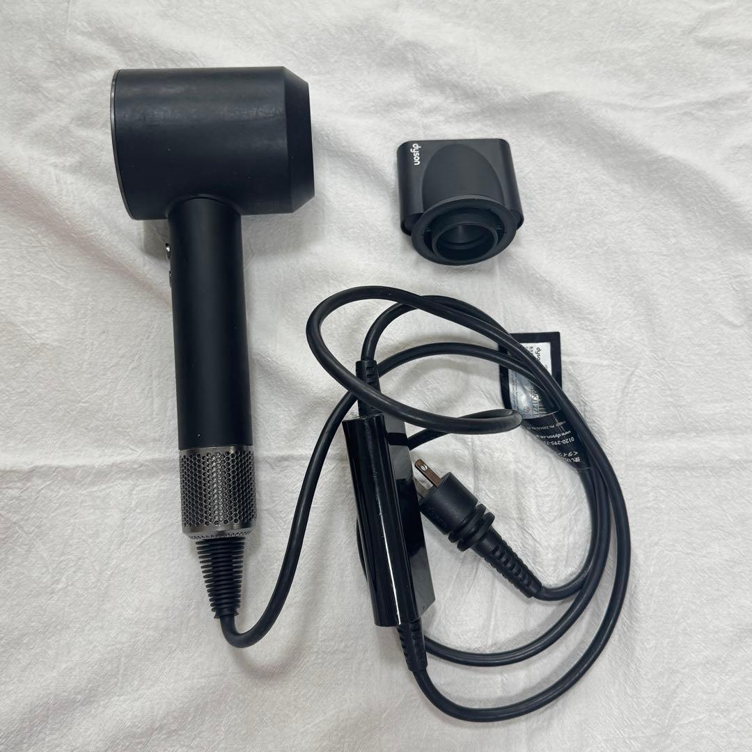 Dyson ヘアドライヤー ノズル付き ジャンク品 - メルカリ
