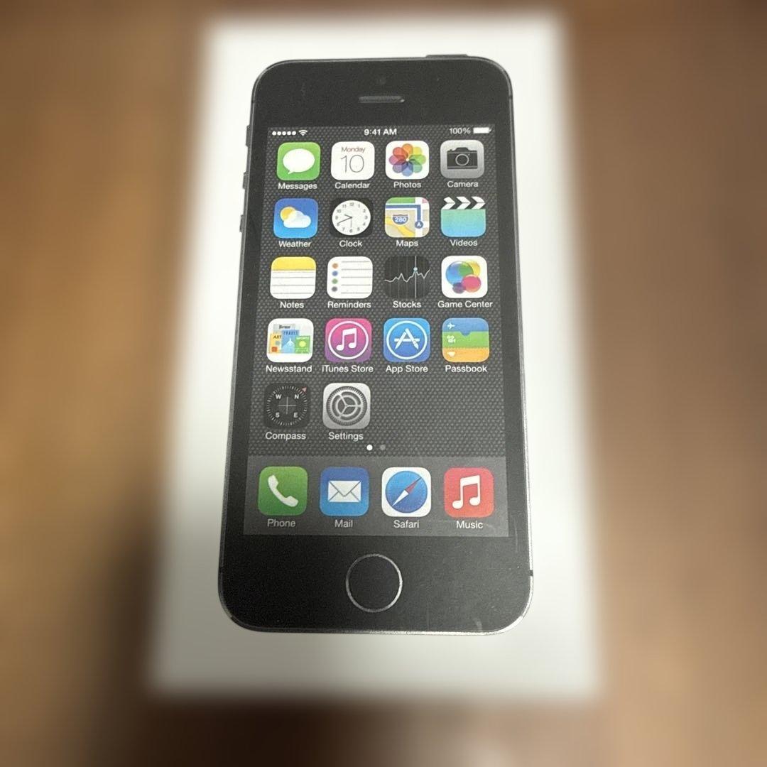 Apple iPhone 5s スペースグレイ - メルカリ