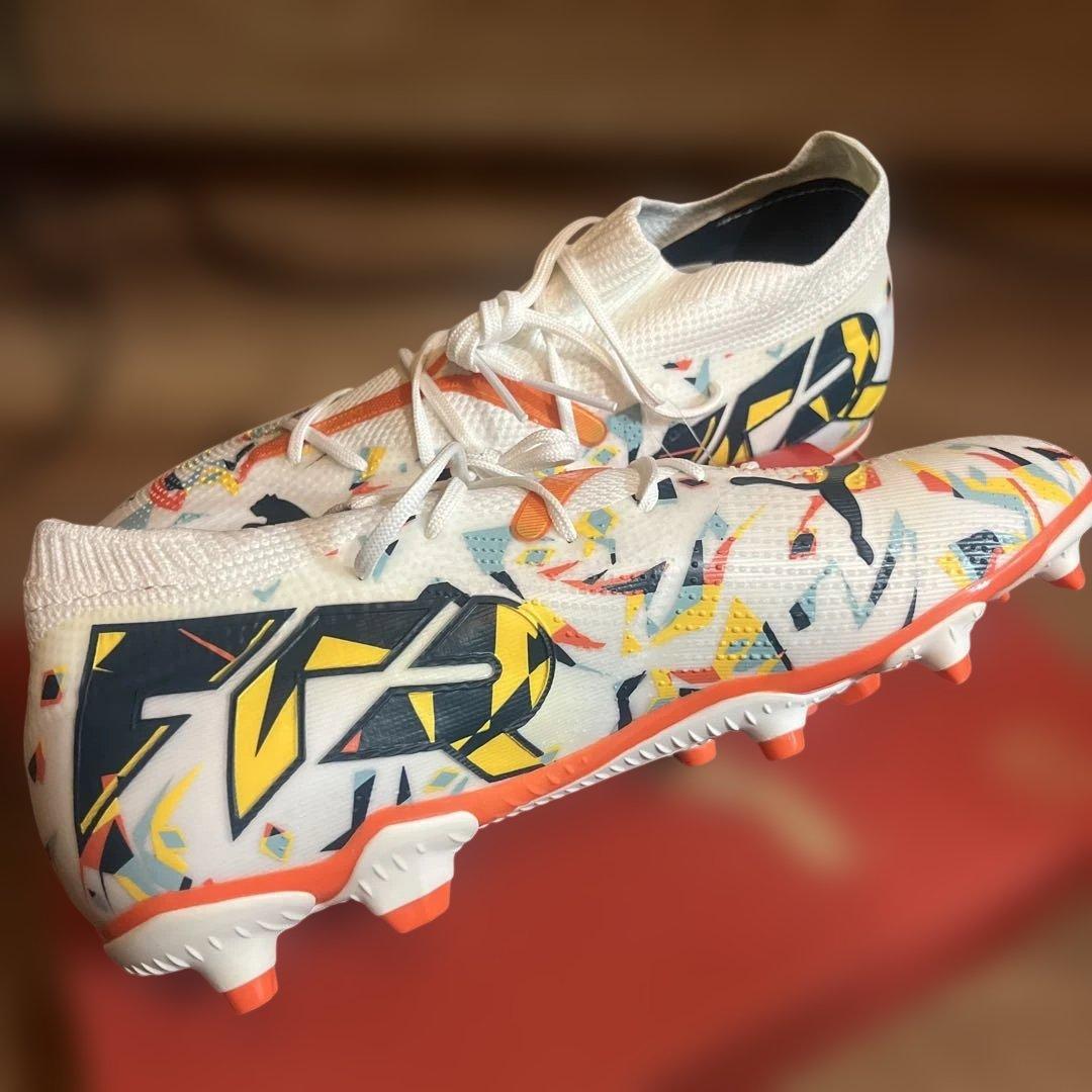 未使用　プーマ　フューチャー 7 アルティメット FG AG 23.5cm