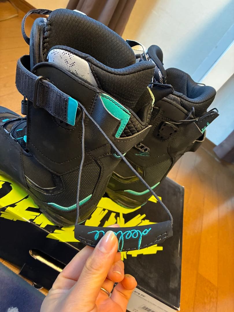チコたんさん専用 DEELUXE Lydia スノーボードブーツ ブラック - メルカリ