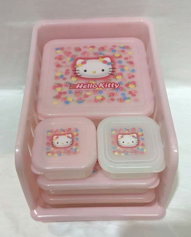 ハローキティ 食品保存容器 7個セット 楽天市場】保存容器 240ml 薄肉保存容器 3個セット ハローキティ KT