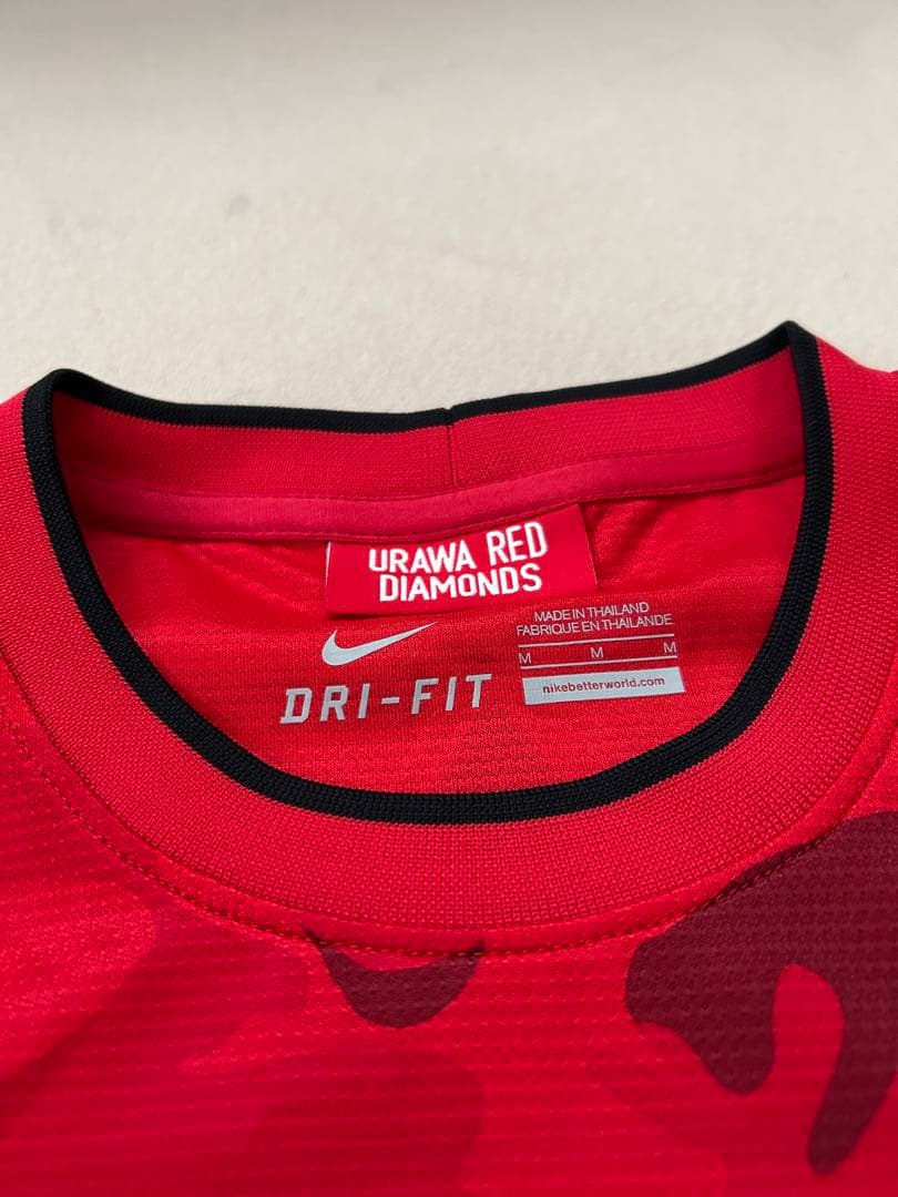 Urawa Red Diamonds サイン入りシャツ Mサイズ - メルカリ