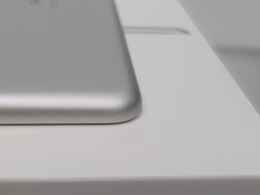 iPad 第9世代 256GB Wi-Fi シルバー 物理ボタン最終モデル - メルカリ