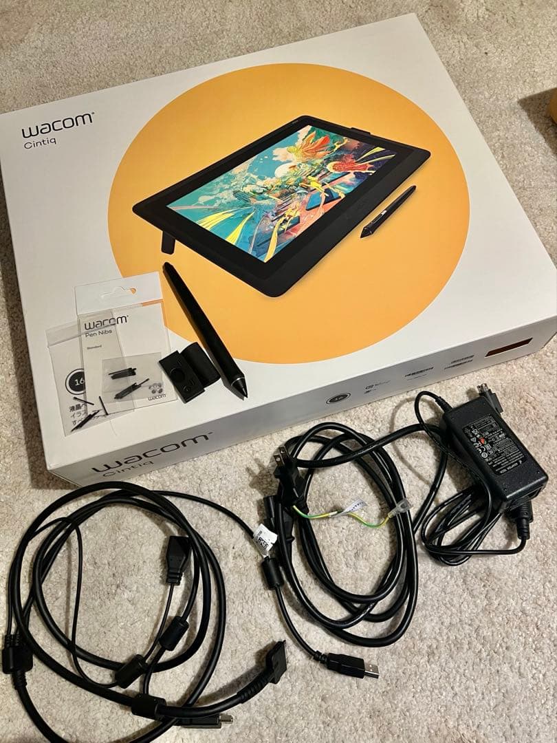 Wacom Cintiq 16 液タブ＋専用スタンド＋ペン替え芯セット - メルカリ