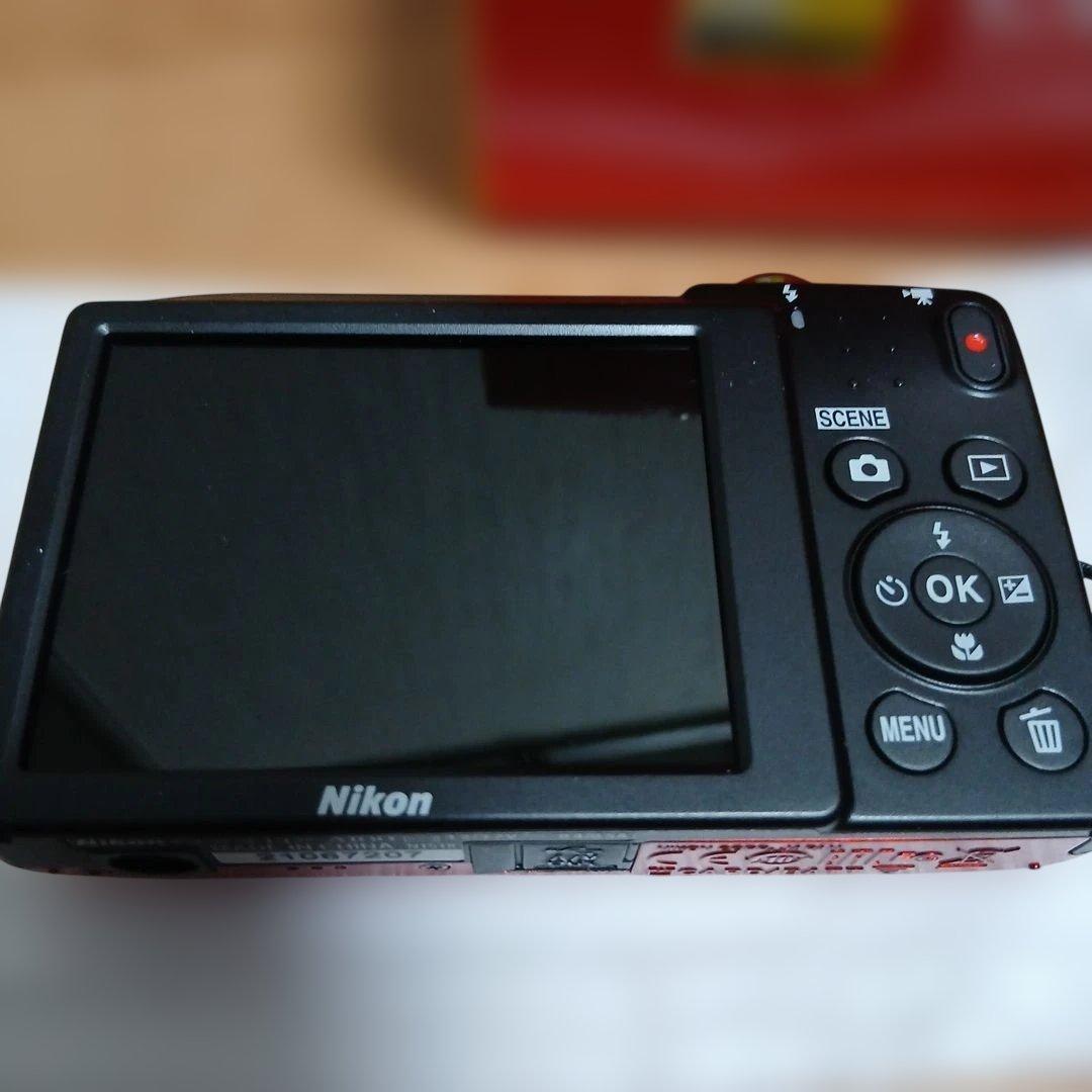 美品 Nikon COOLPIX A100 レッド デジカメ 動作品 - メルカリ