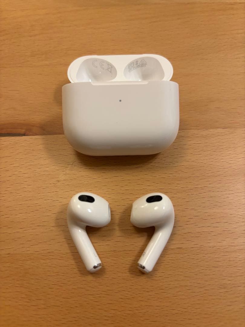 イヤホン Air Pods3 Amazon.com: Apple AirPods (3rd Generation) EarPods with Lightning
