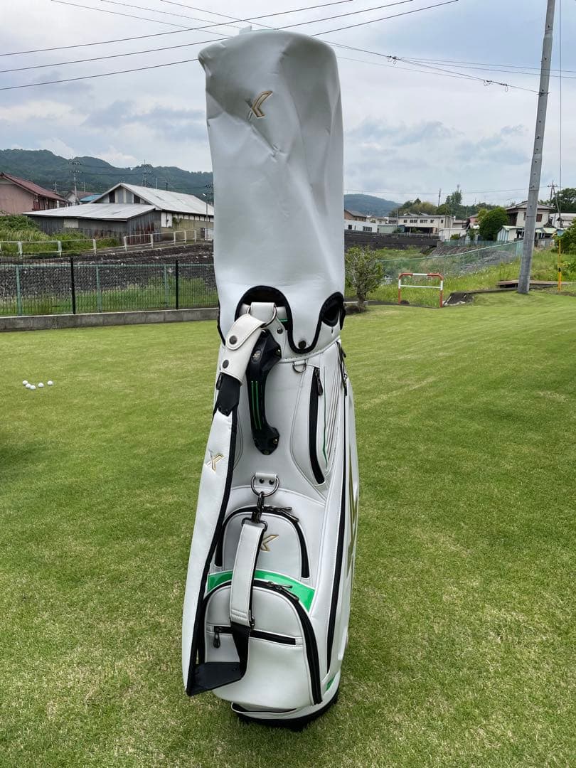 ゼクシオツアーモデル キャディバッグ 青木 瀬令奈プロレプリカモデル