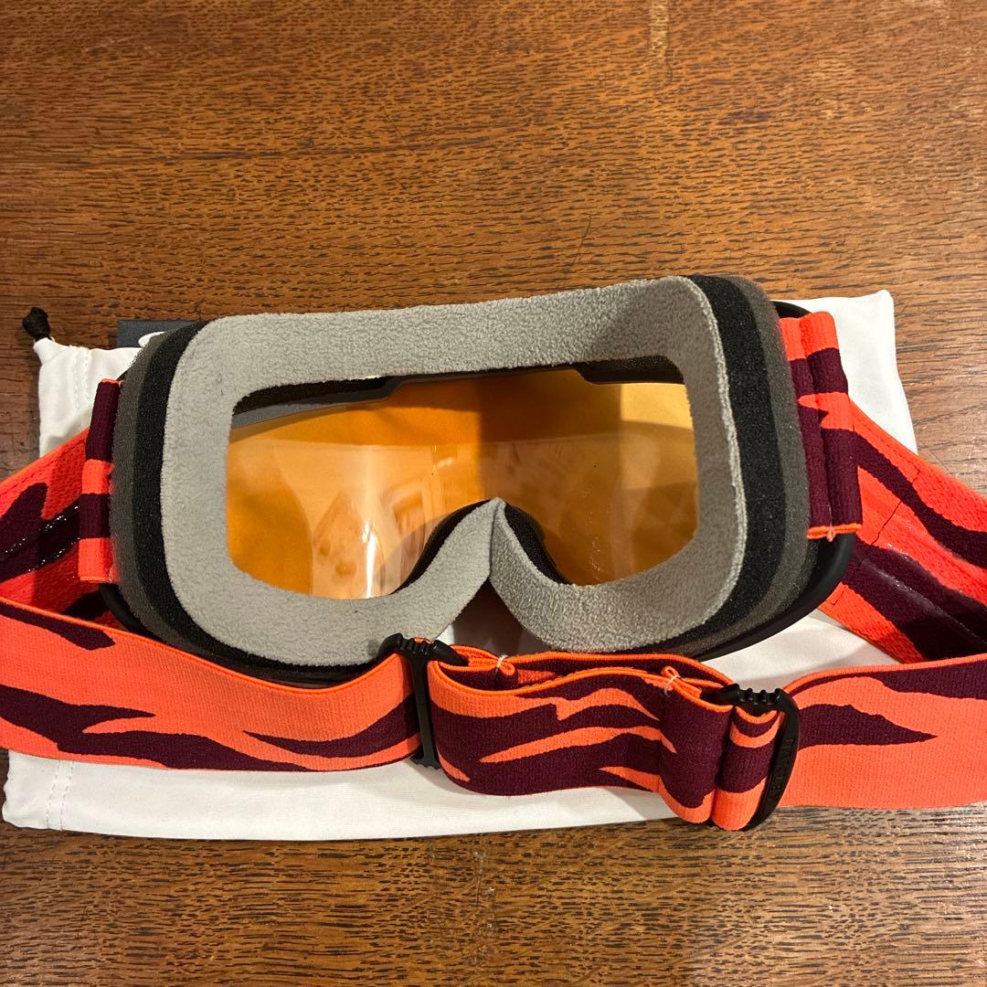 OAKLEY オレンジレンズ ゴーグル ミラーレンズ付き収納袋付き - メルカリ