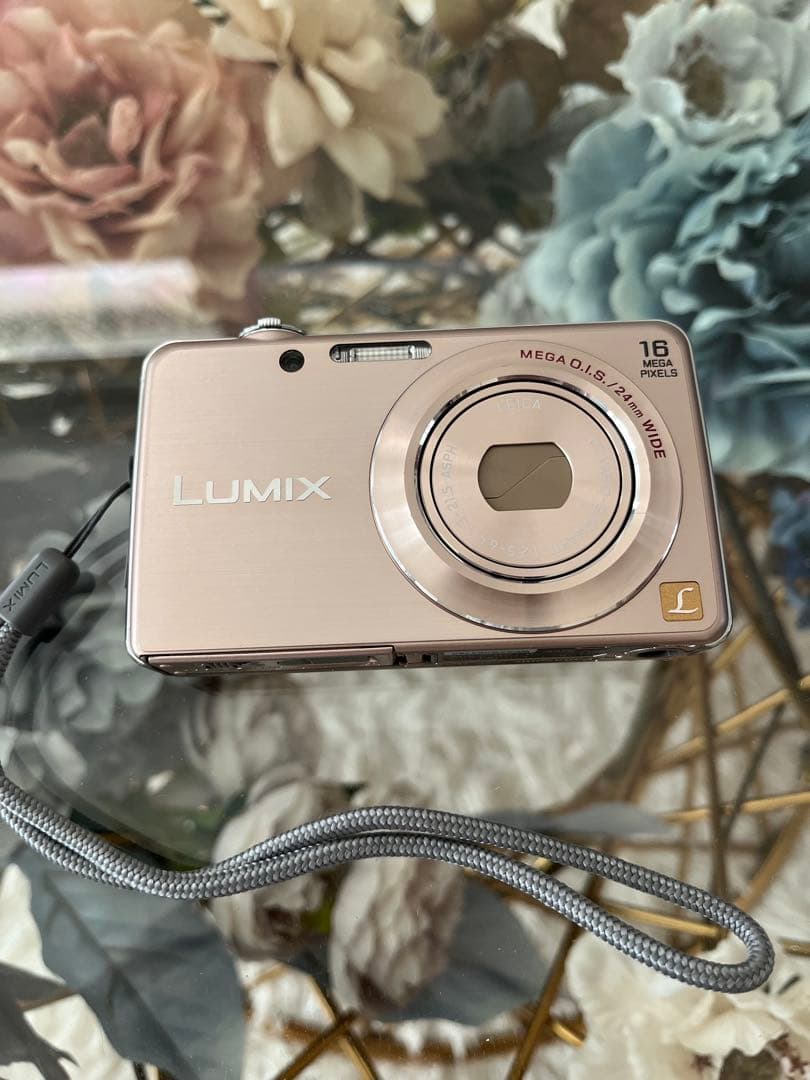 専用です♡】LUMIX デジカメ DMC-FH8-N ピンクゴールド 数年前に購入し