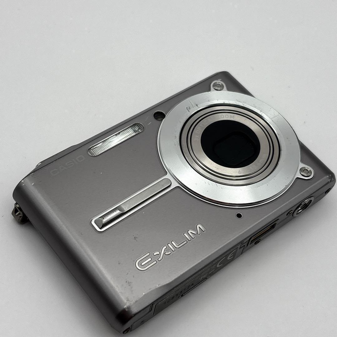 美品 CASIO EXILIM EX-S500 シルバー オールド コンデジ - メルカリ
