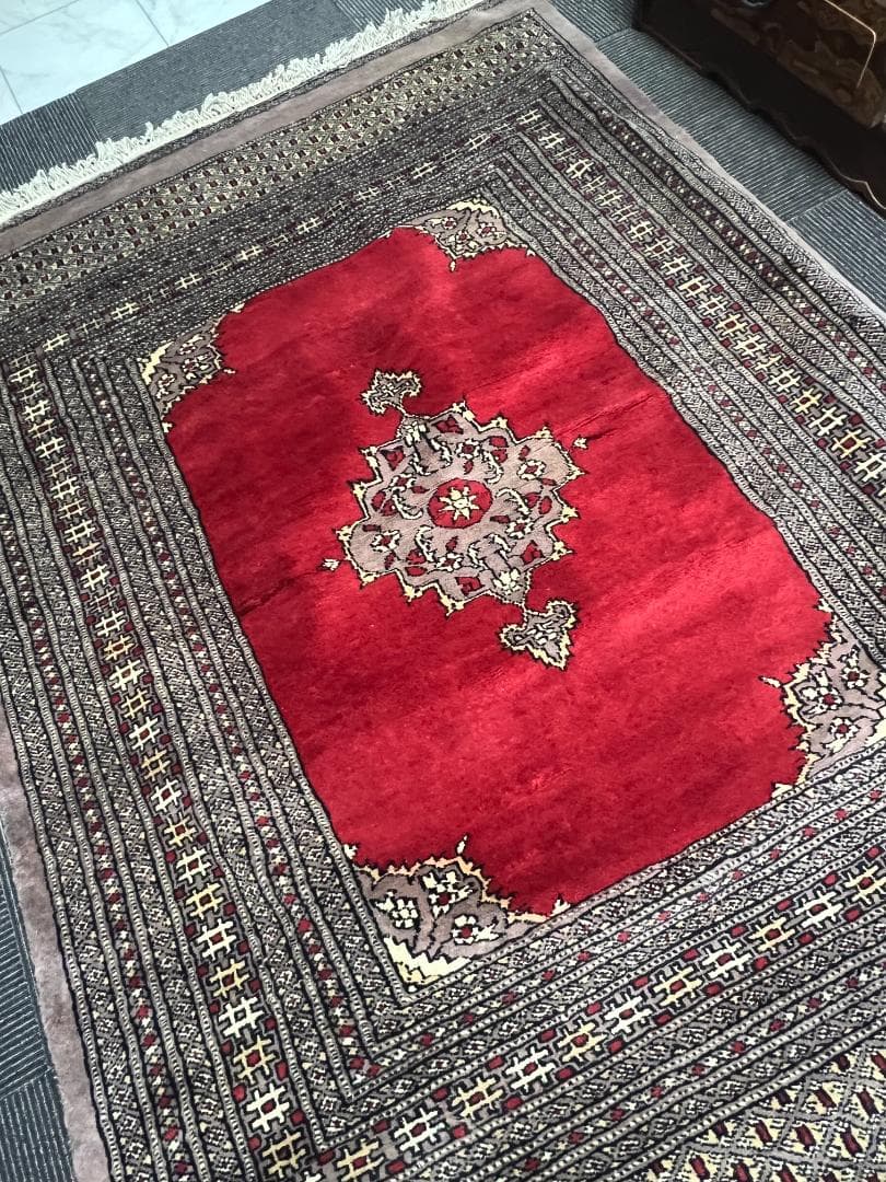 訳あり特価】パキスタン製 手織り絨毯 約180cm x 125cm